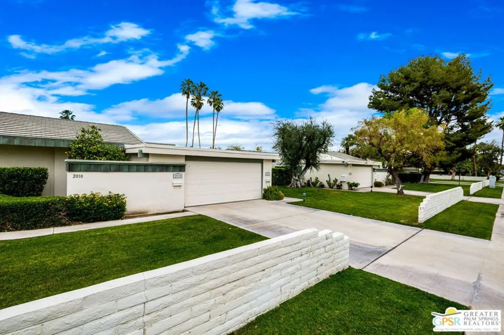 2012 E Sonora Road Palm Springs, CA 92264