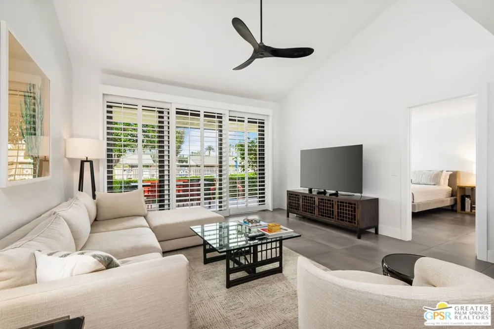 2012 E Sonora Road Palm Springs, CA 92264