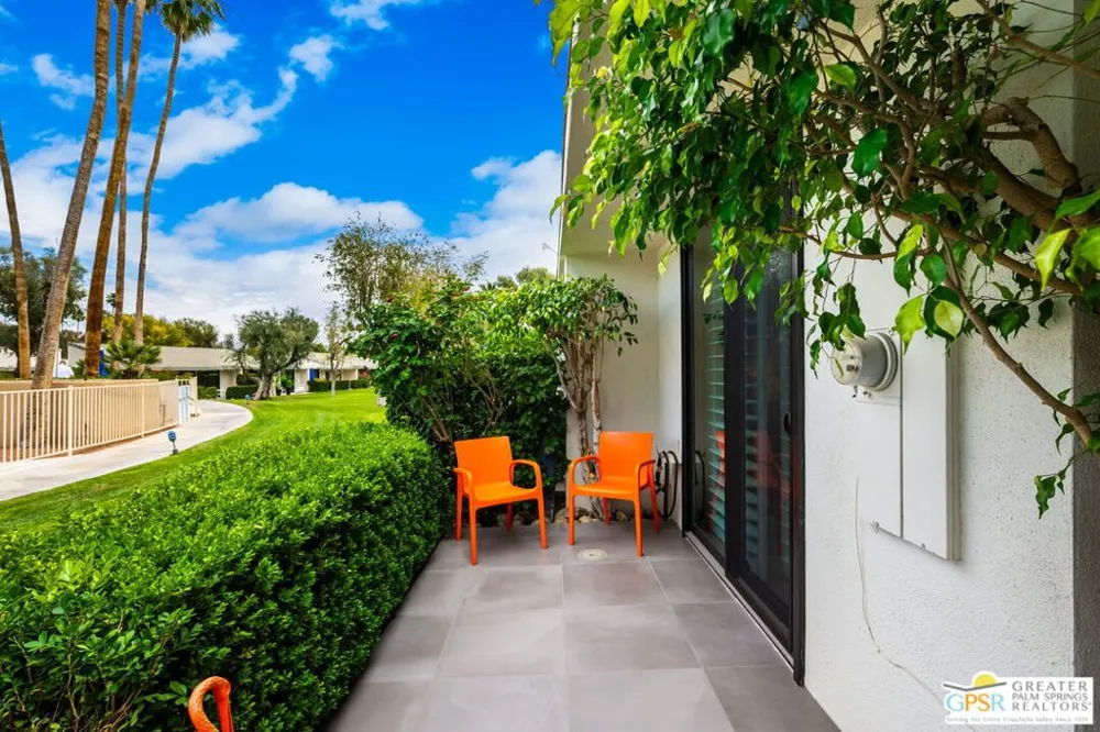 2012 E Sonora Road Palm Springs, CA 92264