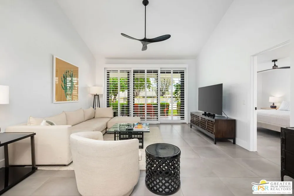 2012 E Sonora Road Palm Springs, CA 92264