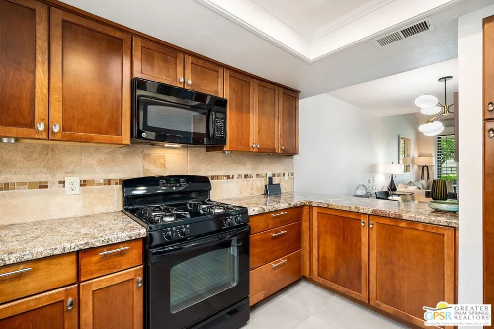 2012 E Sonora Road Palm Springs, CA 92264