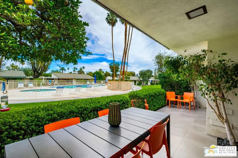 2012 E Sonora Road Palm Springs, CA 92264