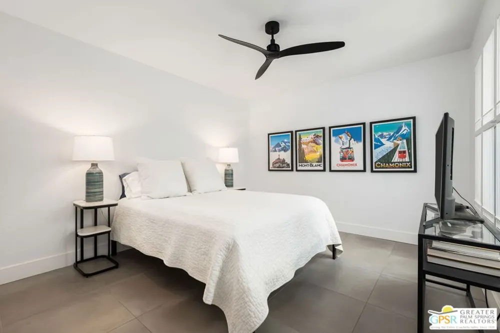 2012 E Sonora Road Palm Springs, CA 92264