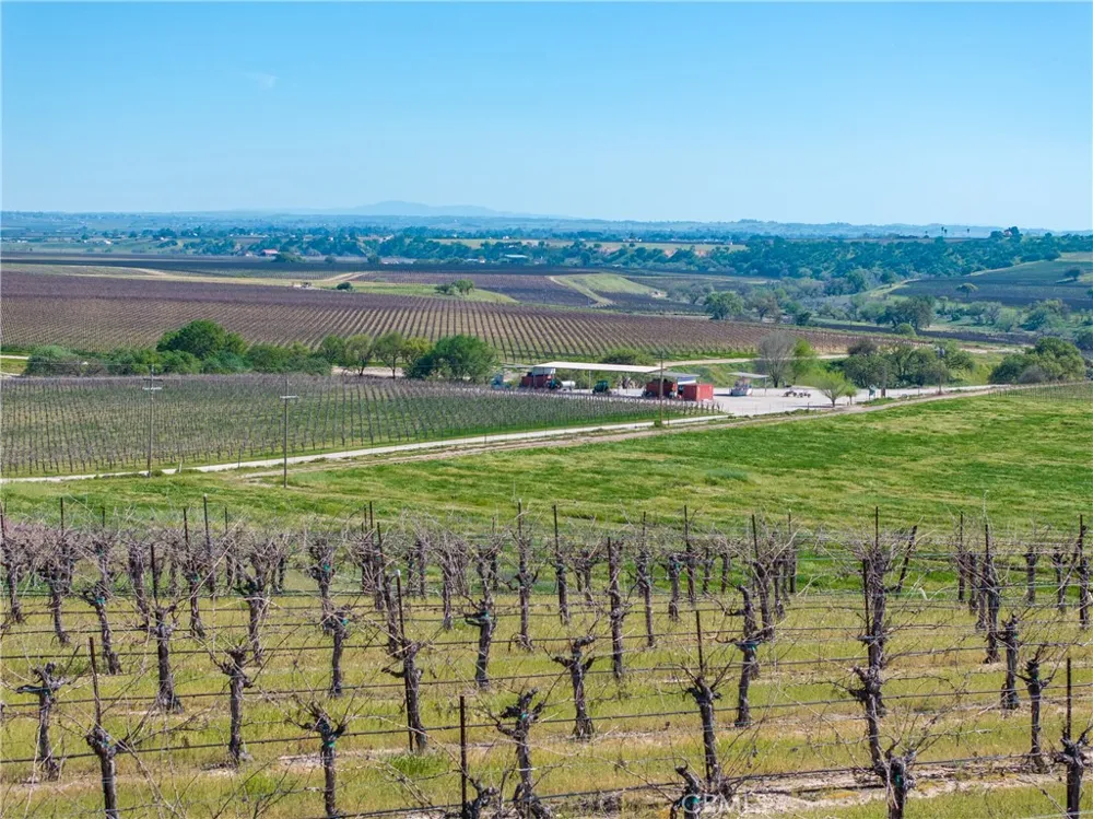7310 Estrella Road San Miguel, CA 93451