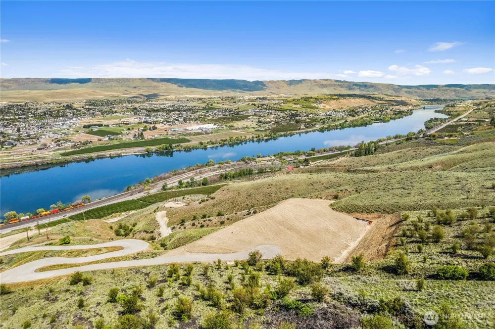 1501 Lot A Malaga Alcoa Highway Malaga, WA 98828