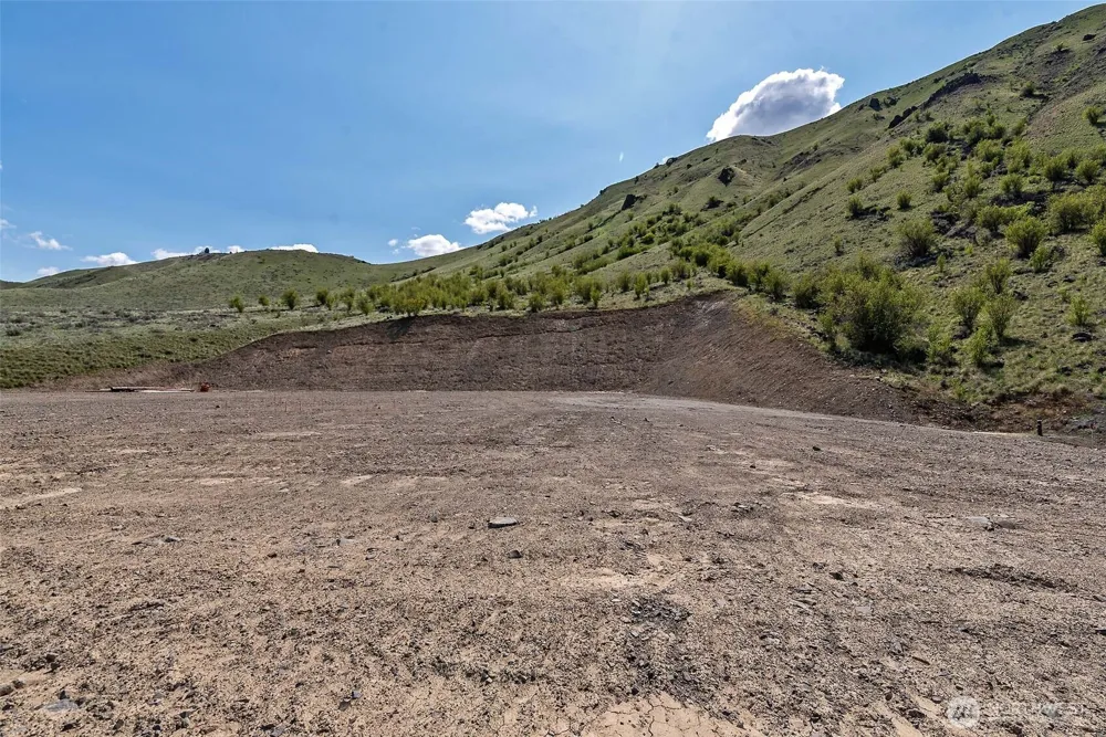 1501 Lot A Malaga Alcoa Highway Malaga, WA 98828