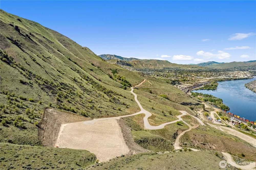 1501 Lot A Malaga Alcoa Highway Malaga, WA 98828