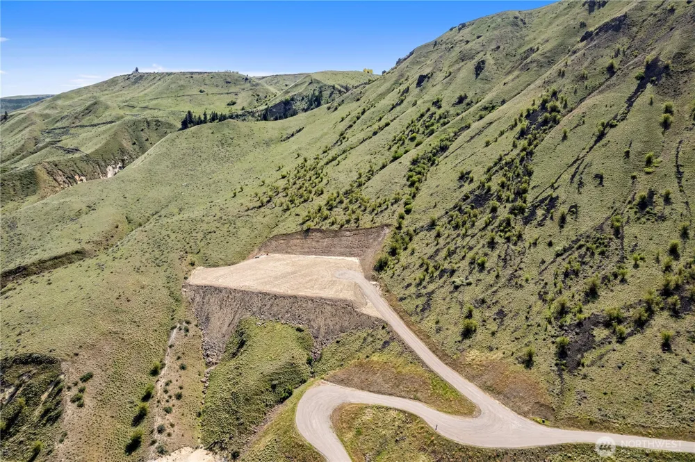 1501 Lot A Malaga Alcoa Highway Malaga, WA 98828