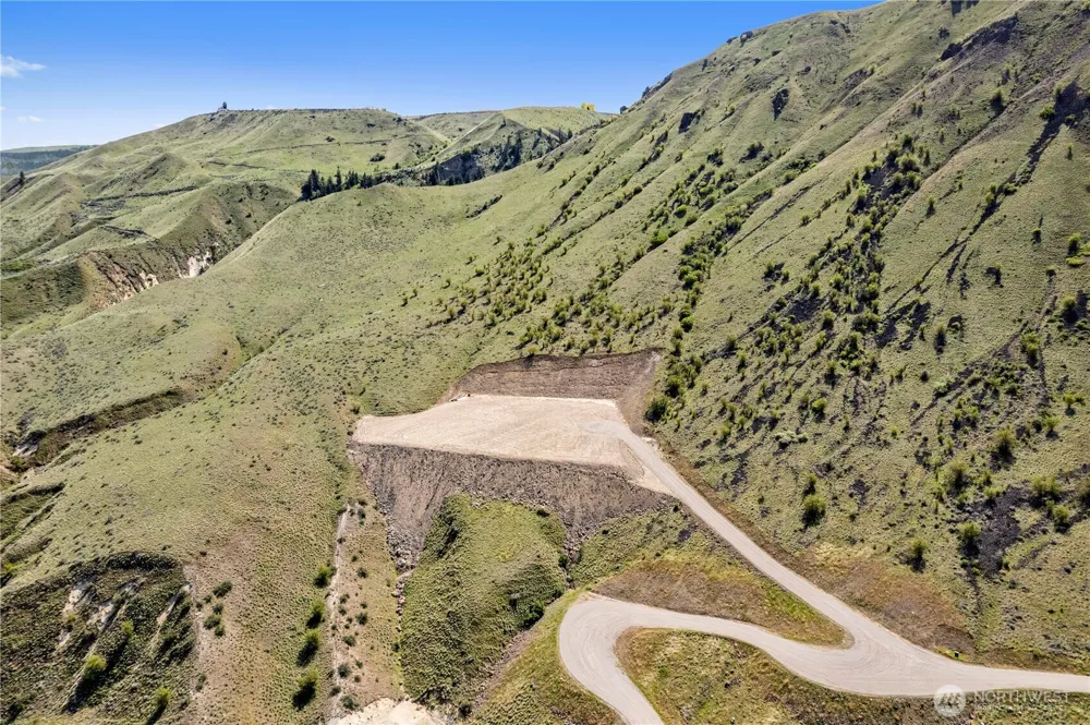 1501 Lot A Malaga Alcoa Highway Malaga, WA 98828