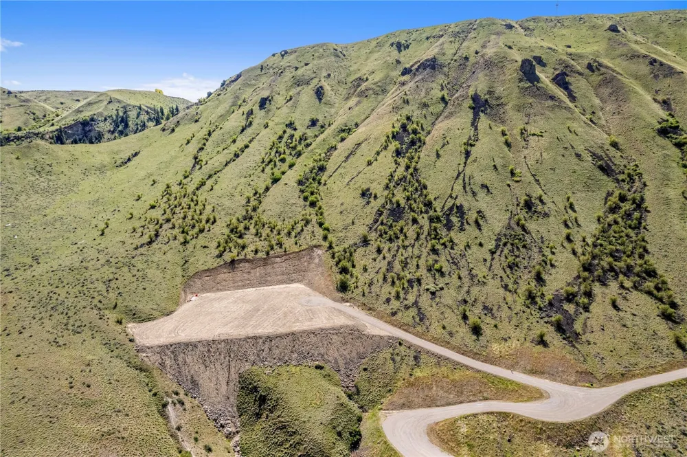 1501 Lot A Malaga Alcoa Highway Malaga, WA 98828