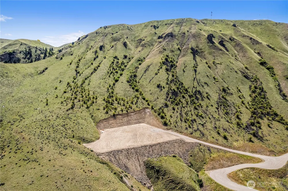 1501 Lot A Malaga Alcoa Highway Malaga, WA 98828