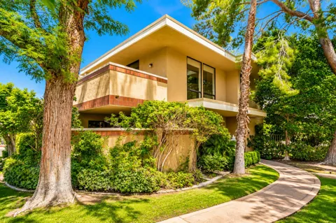 2501 Indian Canyon Drive #603