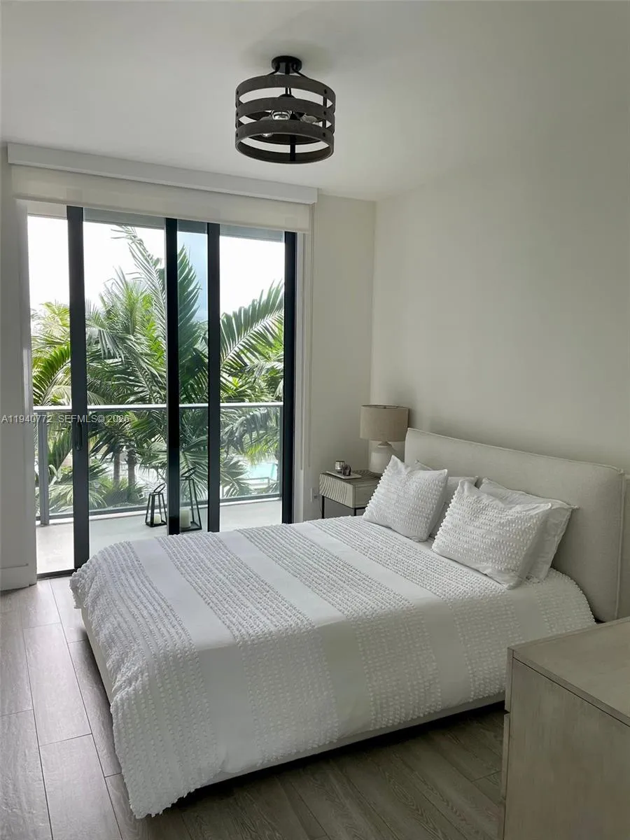 2960 NE 207th St #714 Aventura, FL 33180