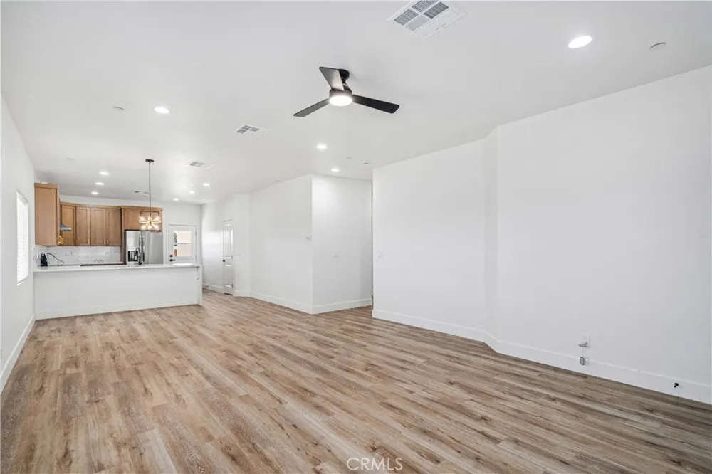 19436 87th Street California City, CA 93505