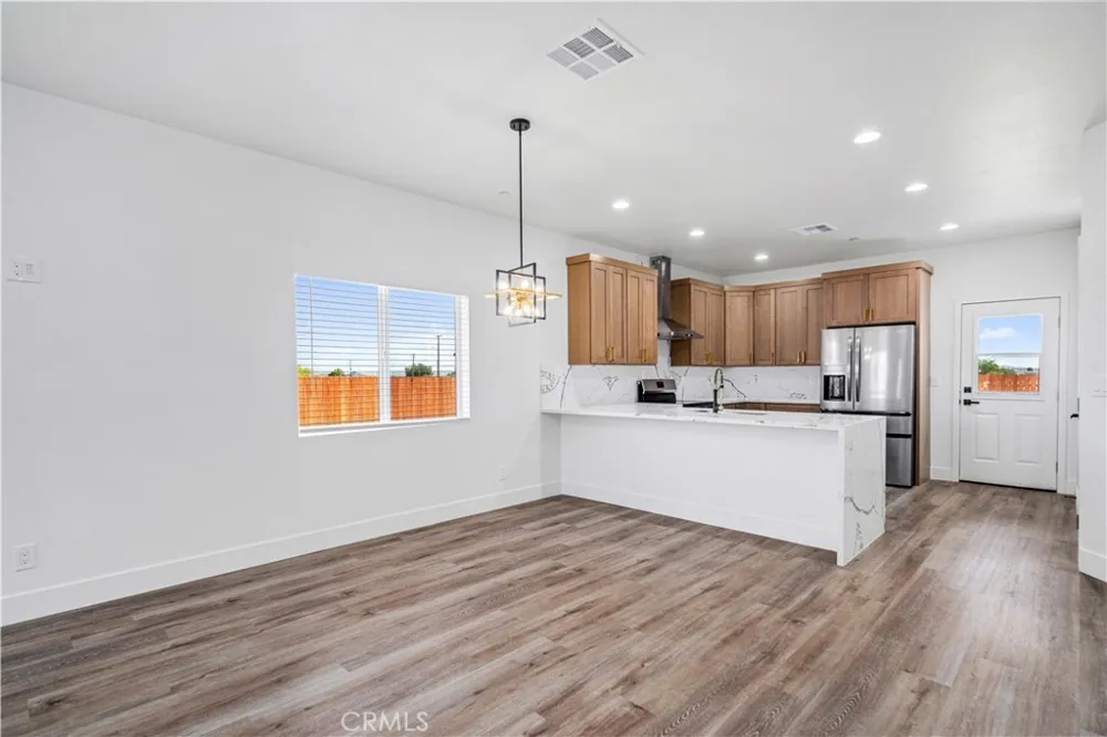 19436 87th Street California City, CA 93505