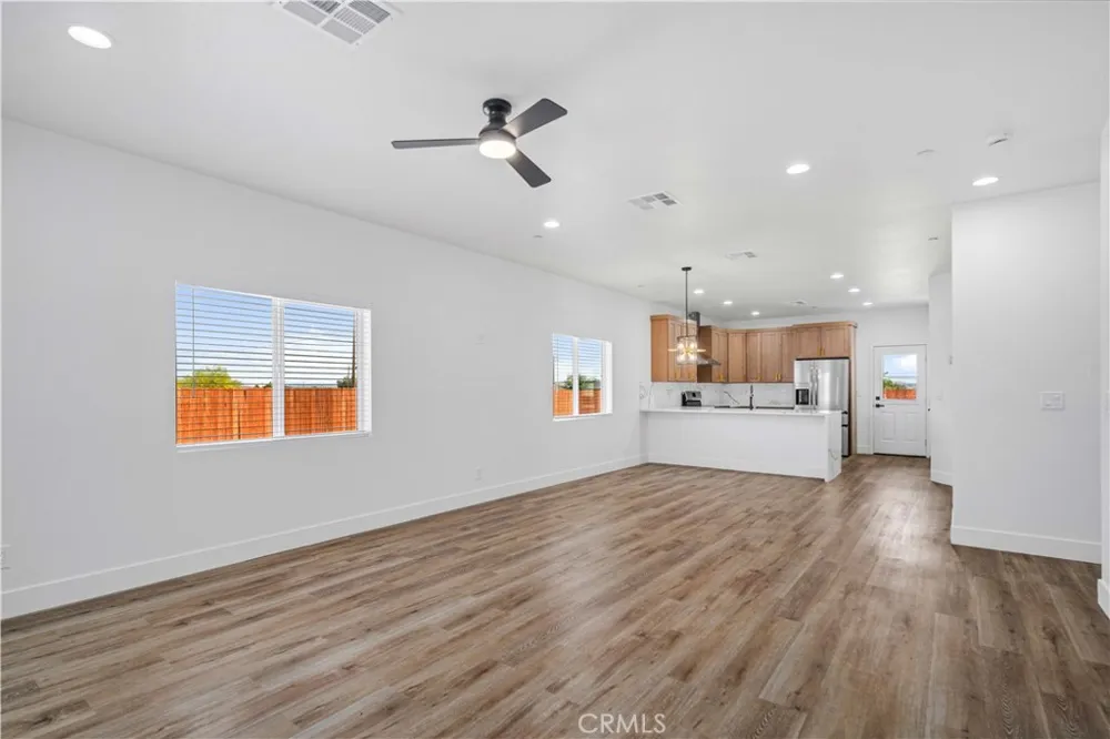 19436 87th Street California City, CA 93505