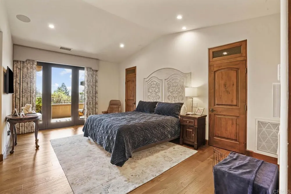 4652 Resmar Road La Mesa, CA 91941