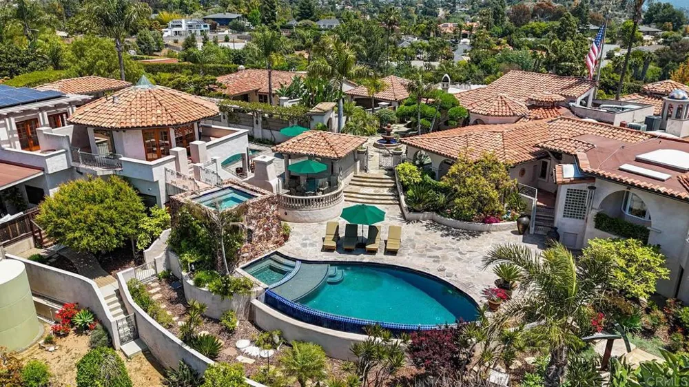 4652 Resmar Road La Mesa, CA 91941