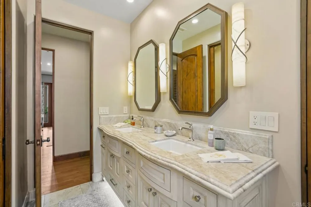 4652 Resmar Road La Mesa, CA 91941
