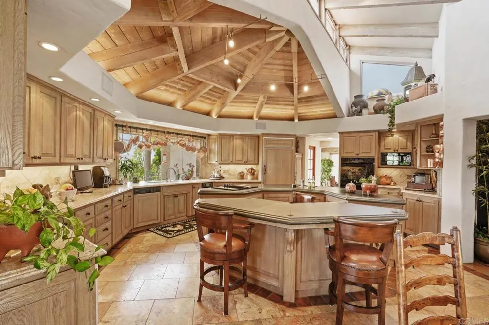 4652 Resmar Road La Mesa, CA 91941