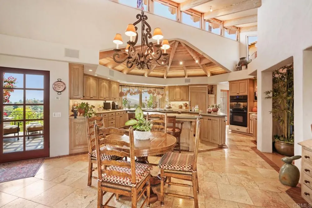 4652 Resmar Road La Mesa, CA 91941