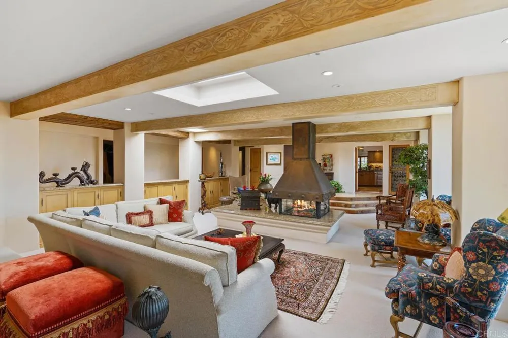 4652 Resmar Road La Mesa, CA 91941