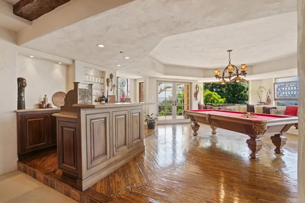 4652 Resmar Road La Mesa, CA 91941