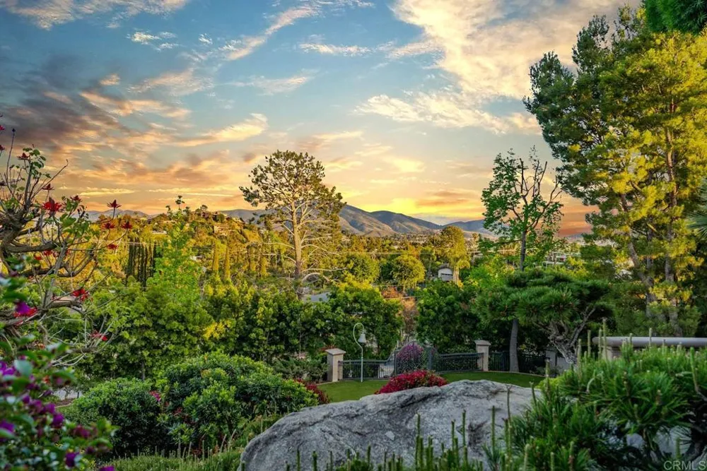 4652 Resmar Road La Mesa, CA 91941