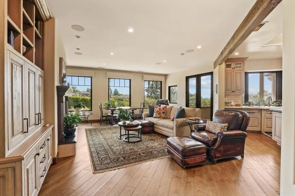 4652 Resmar Road La Mesa, CA 91941