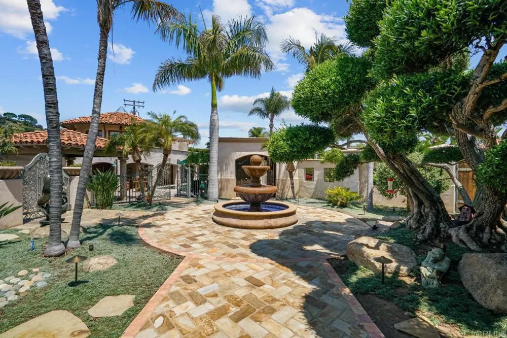 4652 Resmar Road La Mesa, CA 91941