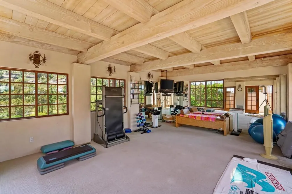 4652 Resmar Road La Mesa, CA 91941
