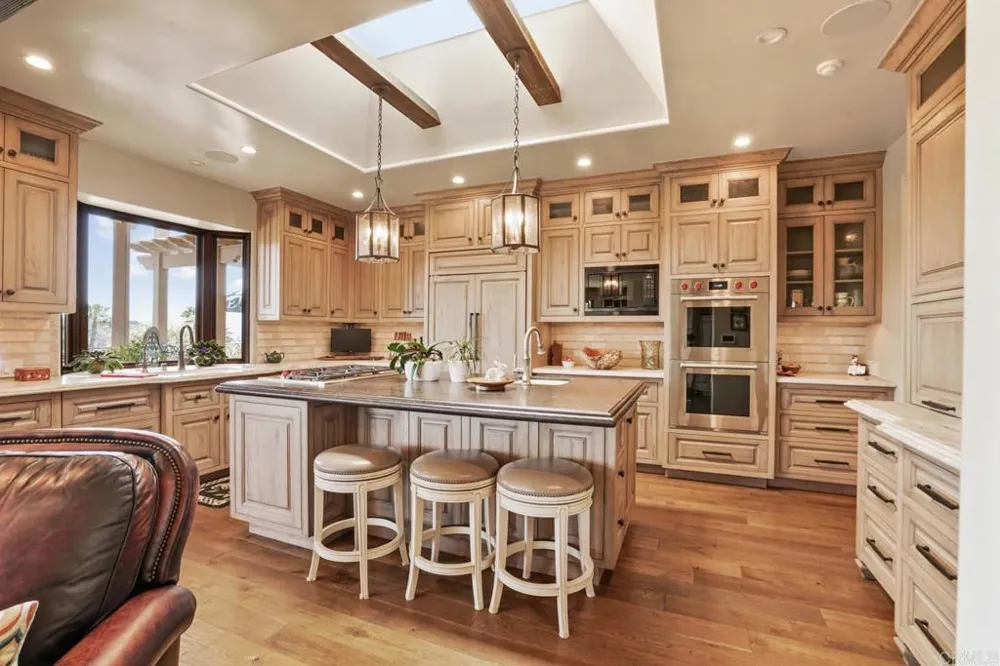 4652 Resmar Road La Mesa, CA 91941