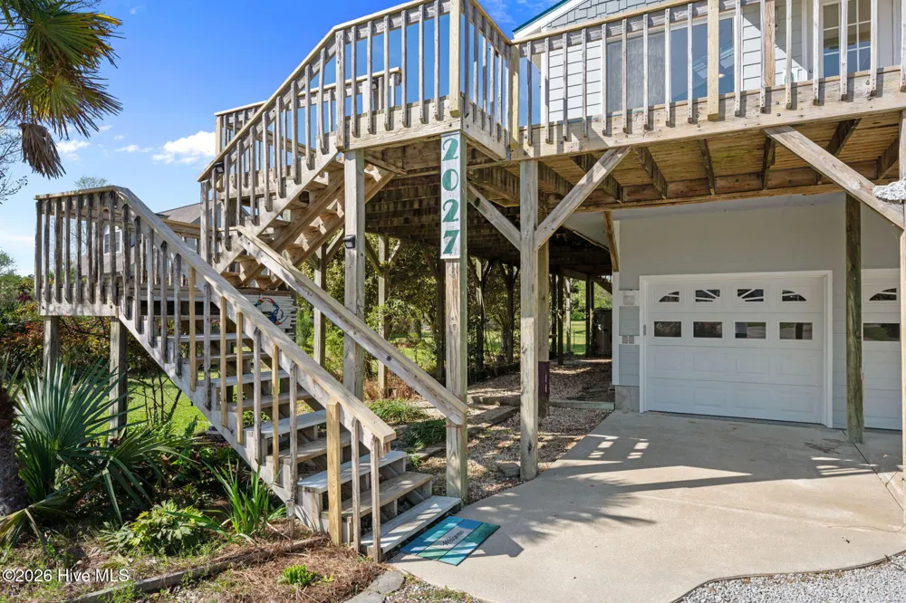 2027 Blackbeard Drive Oriental, NC 28571