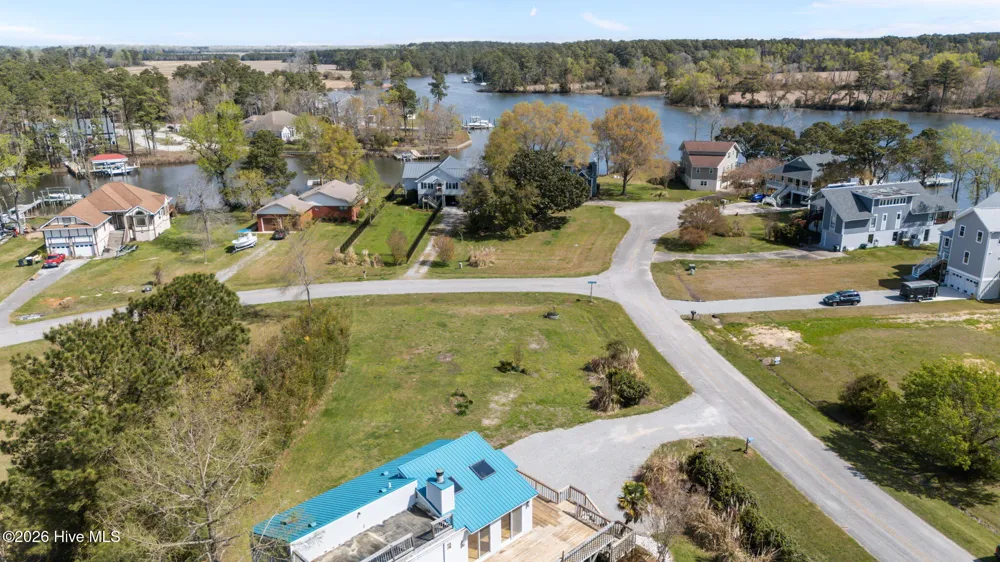 2027 Blackbeard Drive Oriental, NC 28571