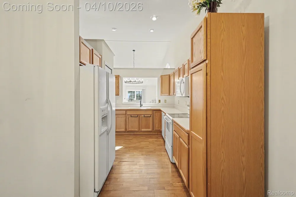 11143 Strathmore Court #14 Holly Township, MI 48439