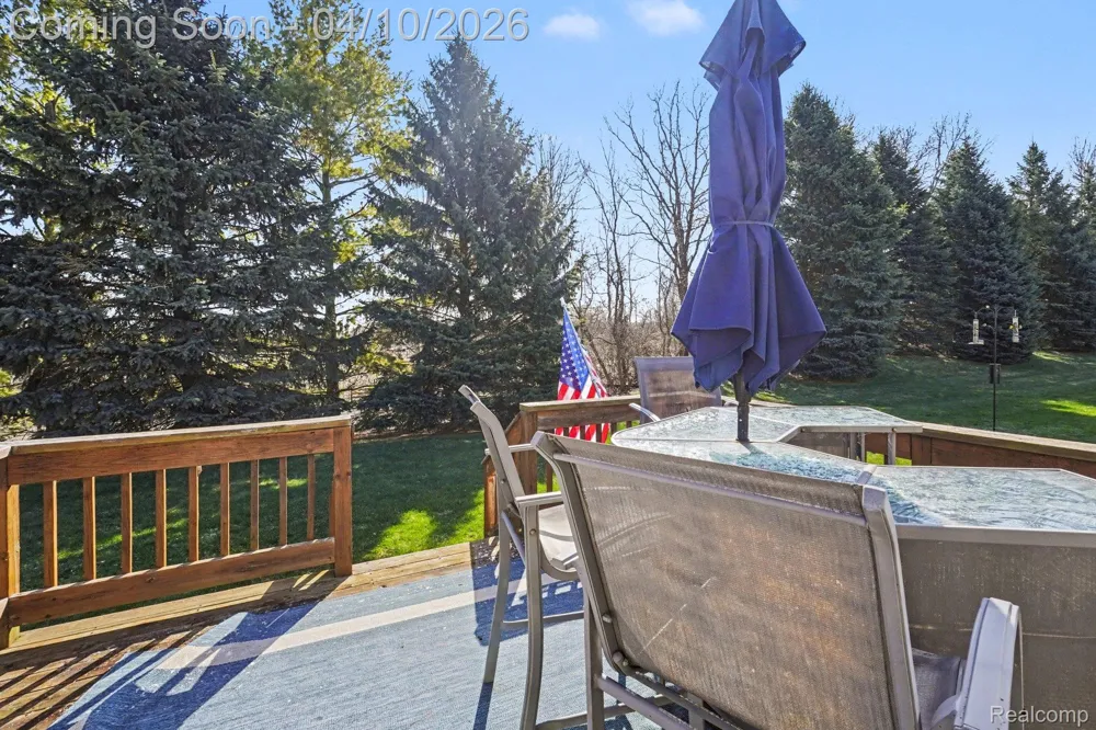11143 Strathmore Court #14 Holly Township, MI 48439