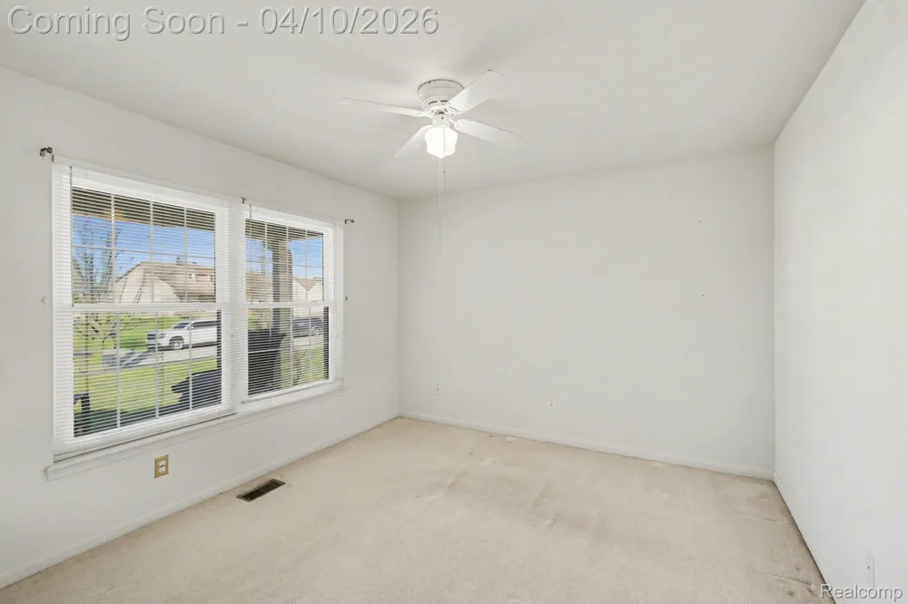 11143 Strathmore Court #14 Holly Township, MI 48439
