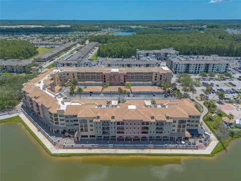 424 LUNA BELLA LANE #416C