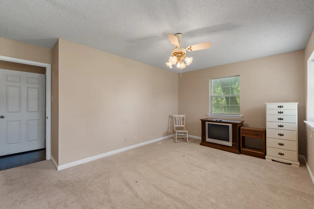 6265 County Road 305 Grandview, TX 76050