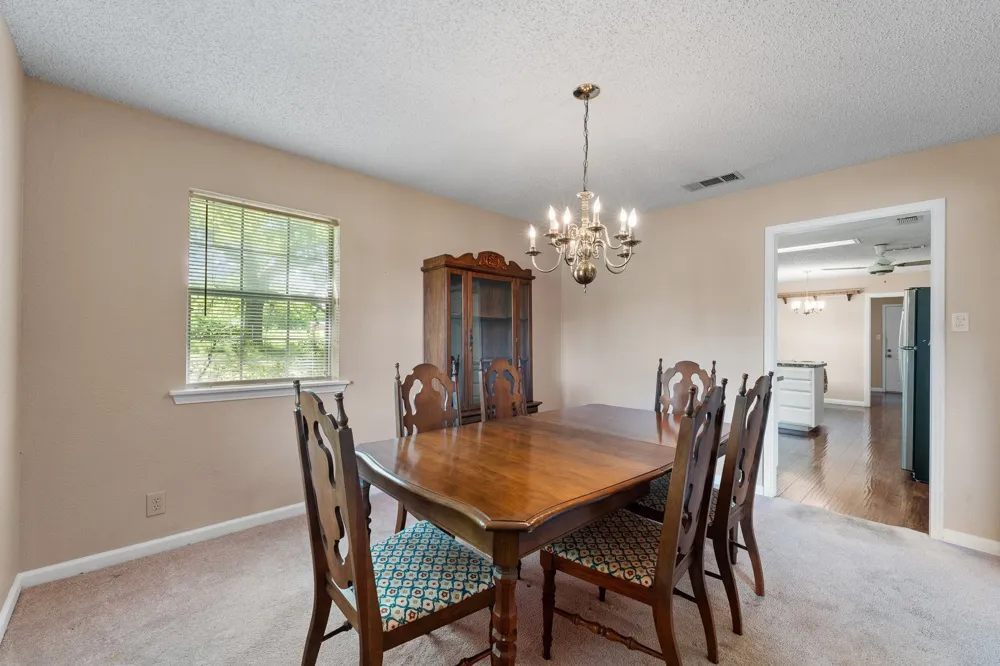 6265 County Road 305 Grandview, TX 76050