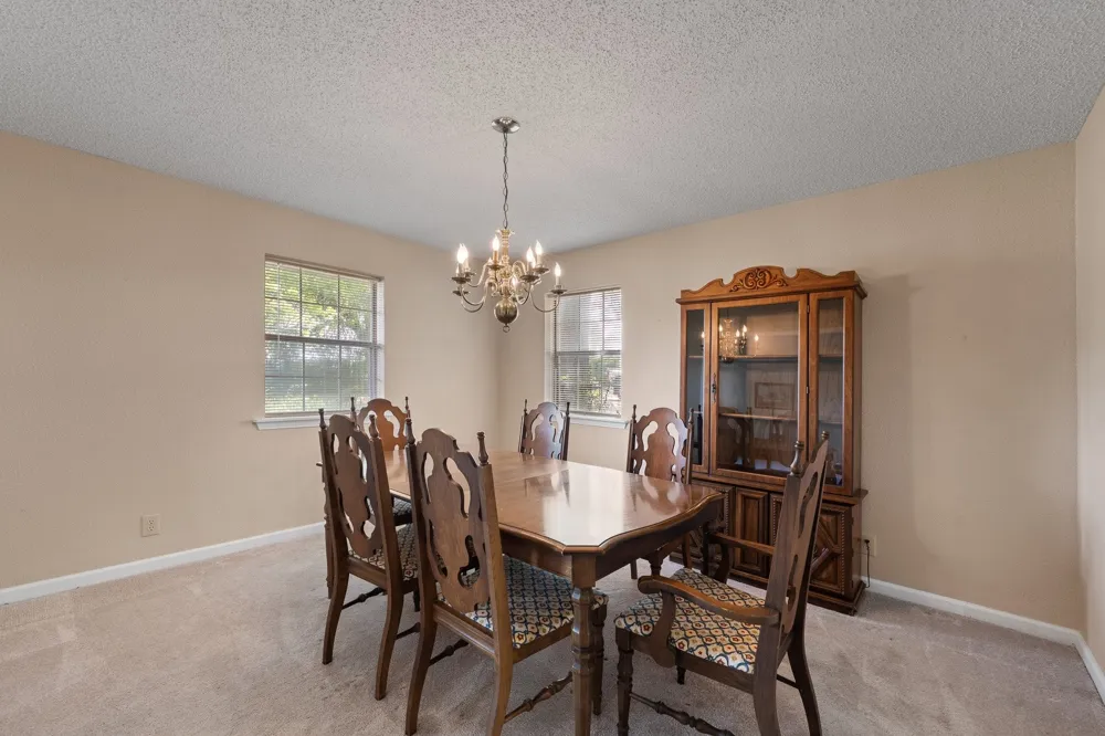6265 County Road 305 Grandview, TX 76050