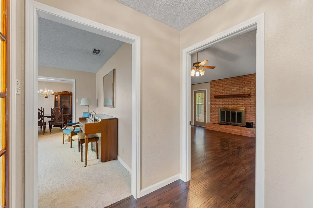 6265 County Road 305 Grandview, TX 76050