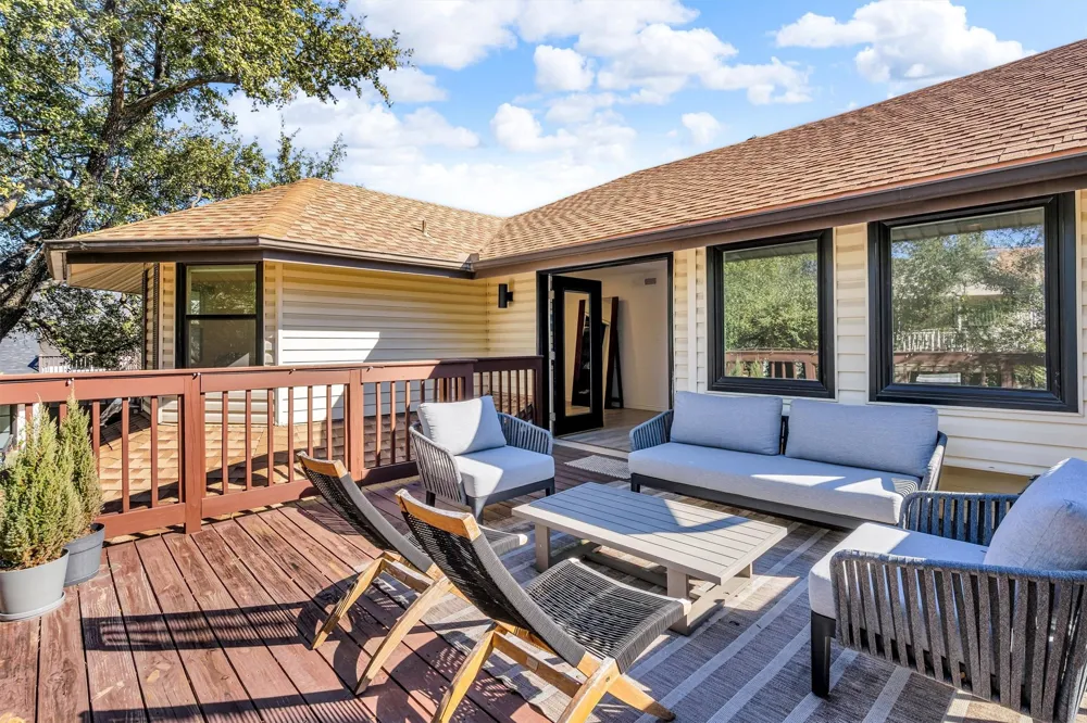 3288 Lakenheath Place Dallas, TX 75204