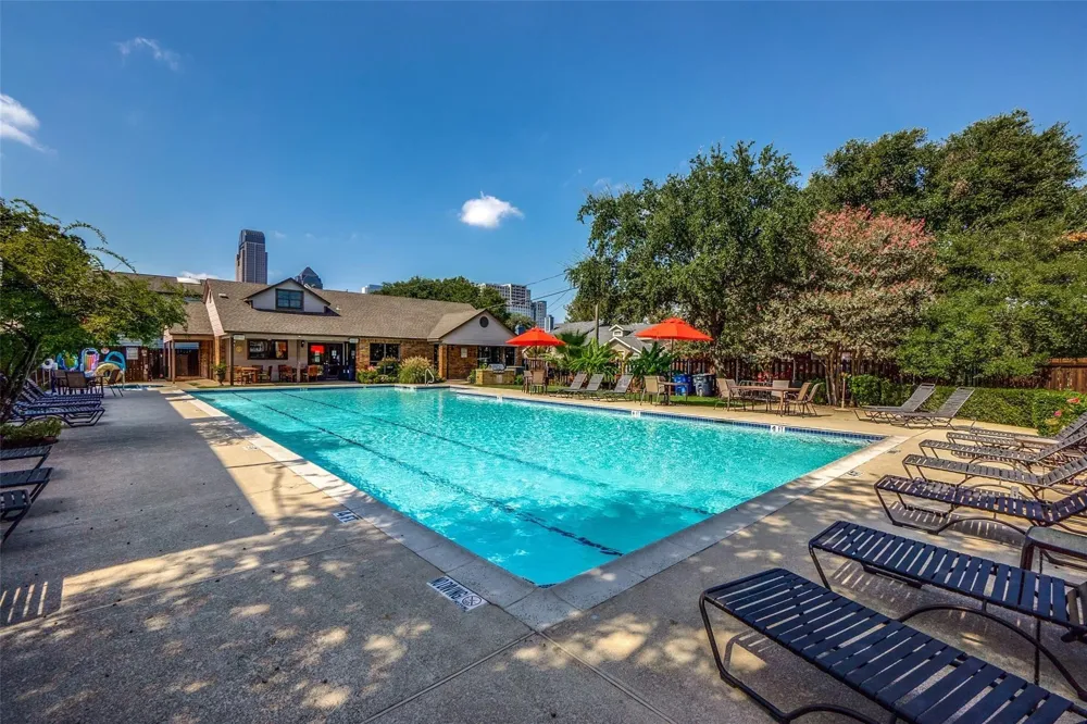 3288 Lakenheath Place Dallas, TX 75204