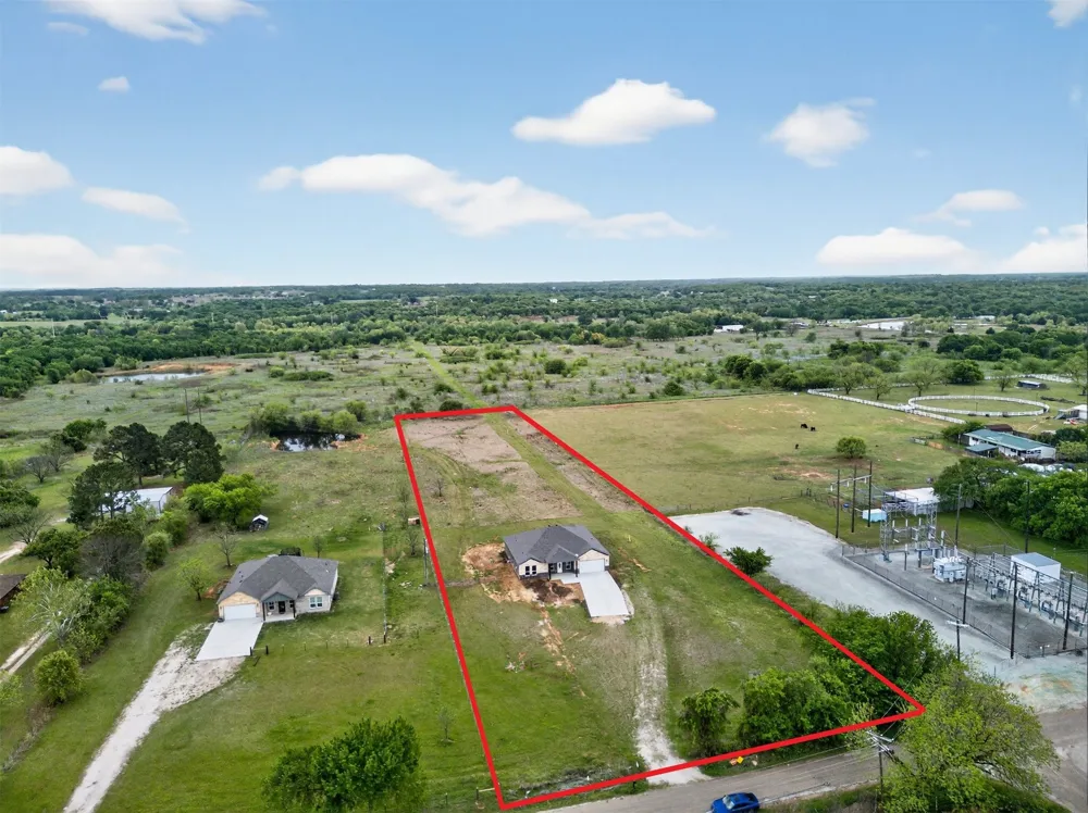 4510 County Road 307 Grandview, TX 76050