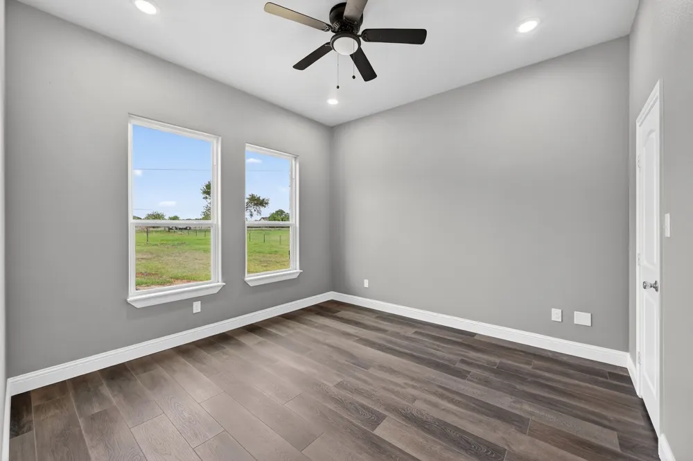 4510 County Road 307 Grandview, TX 76050
