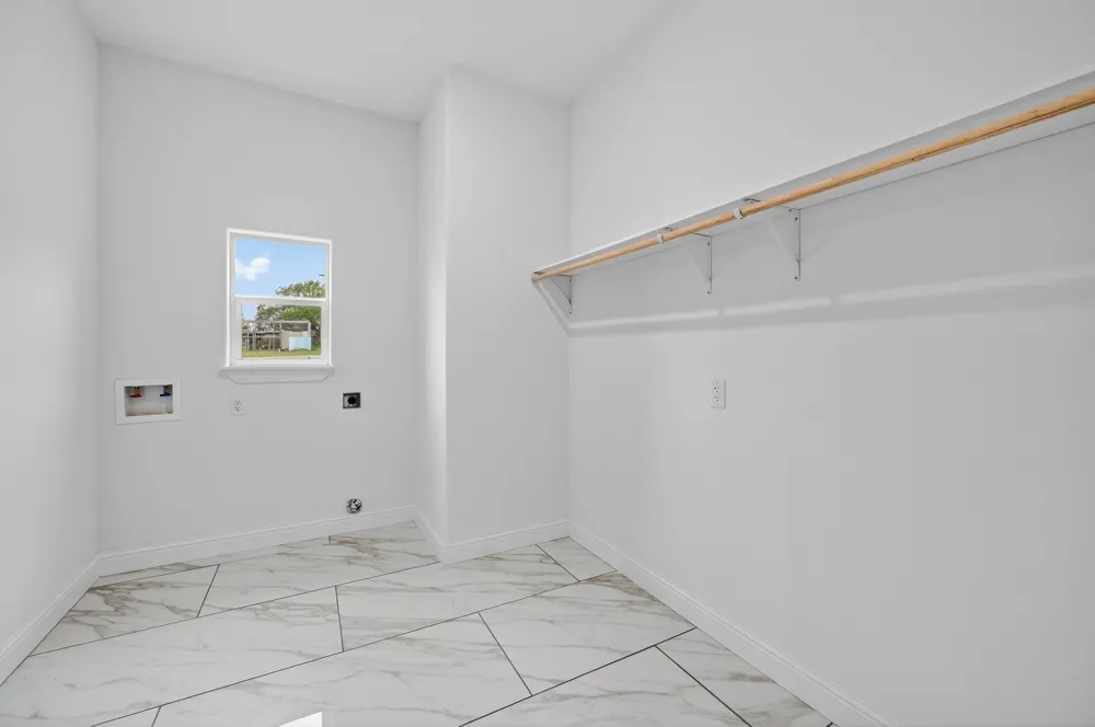 4510 County Road 307 Grandview, TX 76050