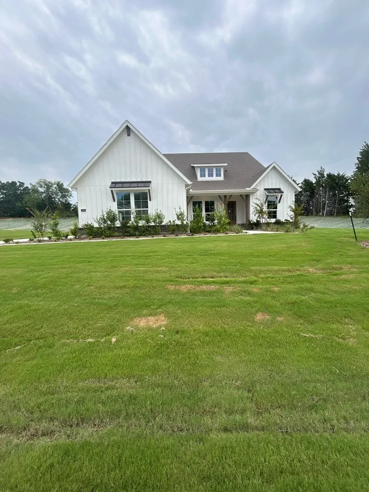 1004 Perrin Lane Van Alstyne, TX 75495