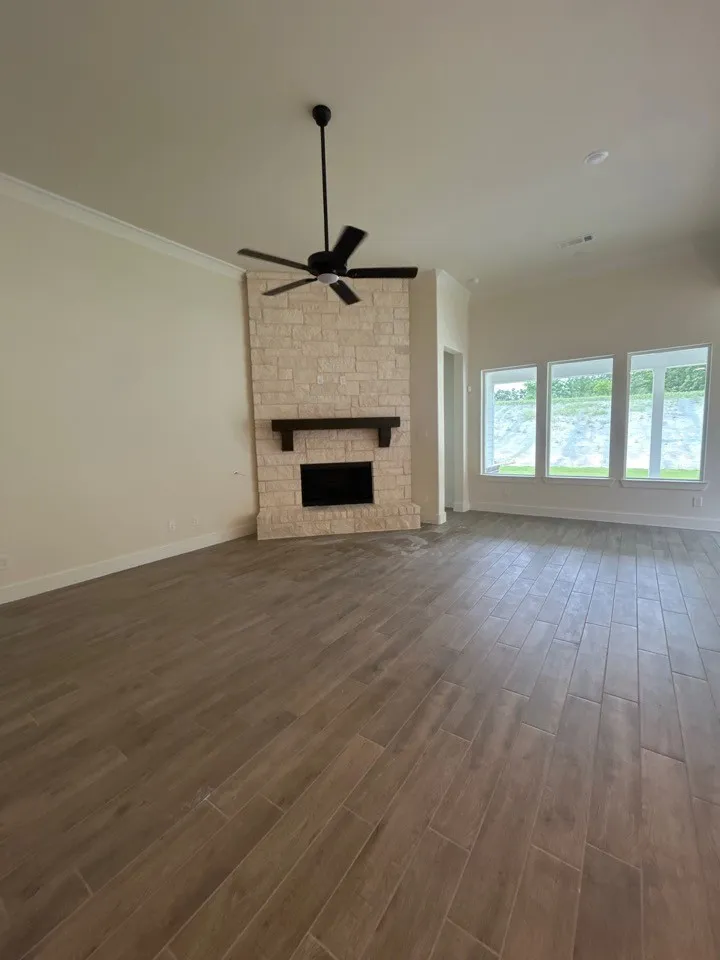 1004 Perrin Lane Van Alstyne, TX 75495