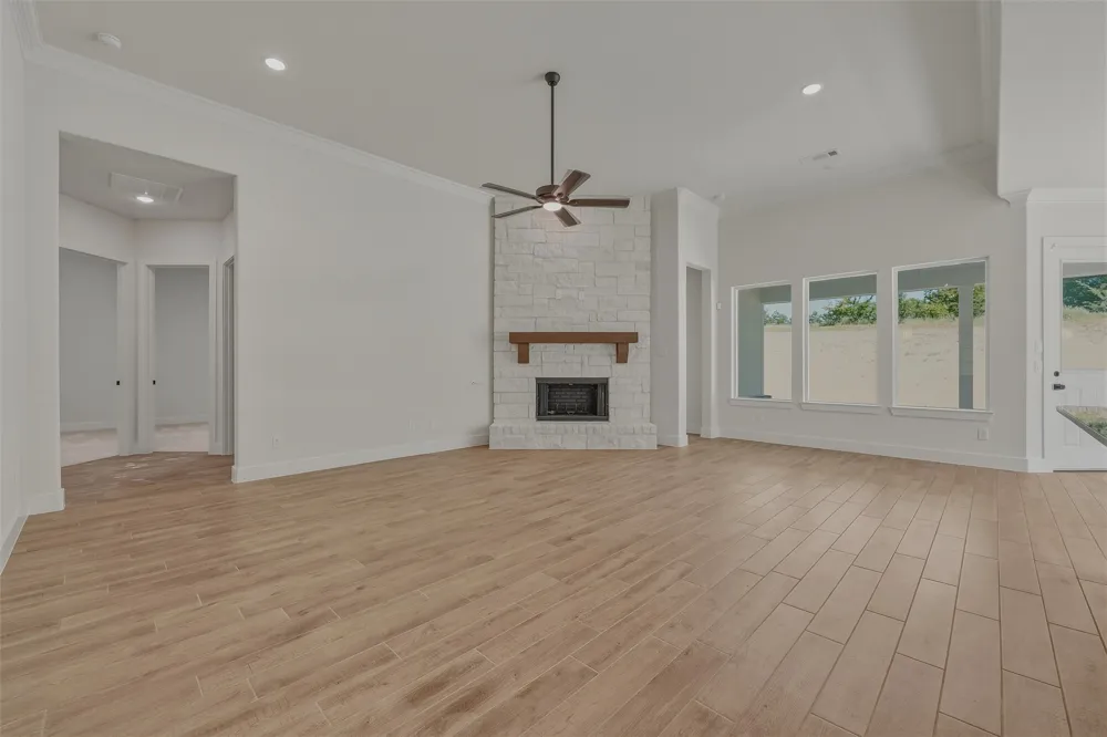 1004 Perrin Lane Van Alstyne, TX 75495